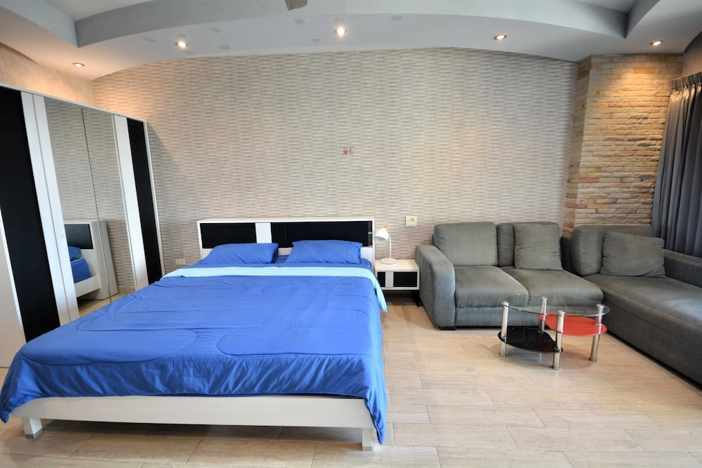 Sea-view Studio With Large Balcony - View Talay 5D