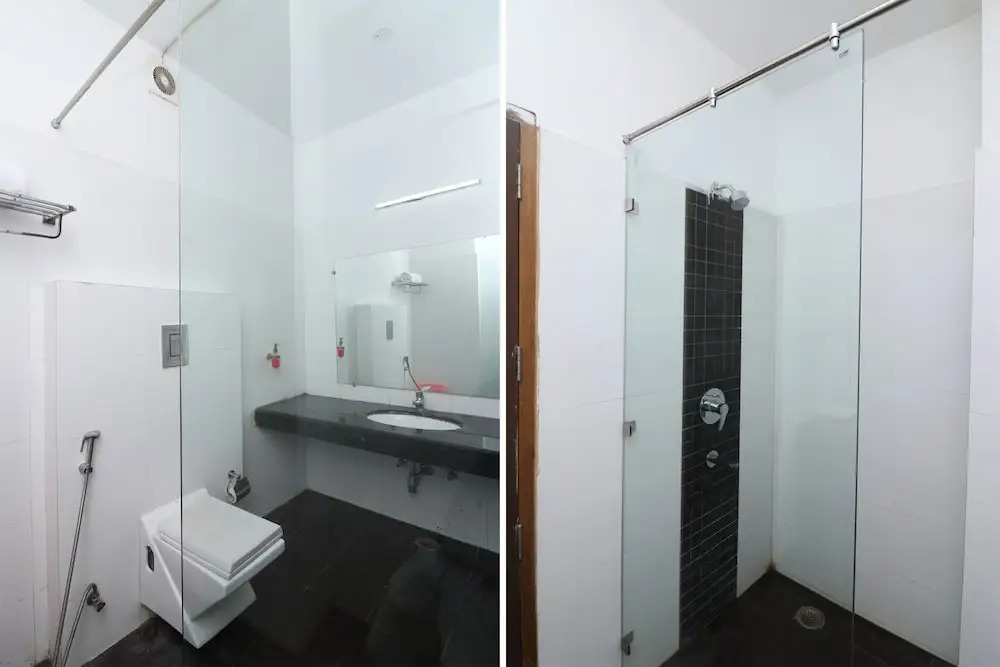 OYO 26911 Kcg Hotels