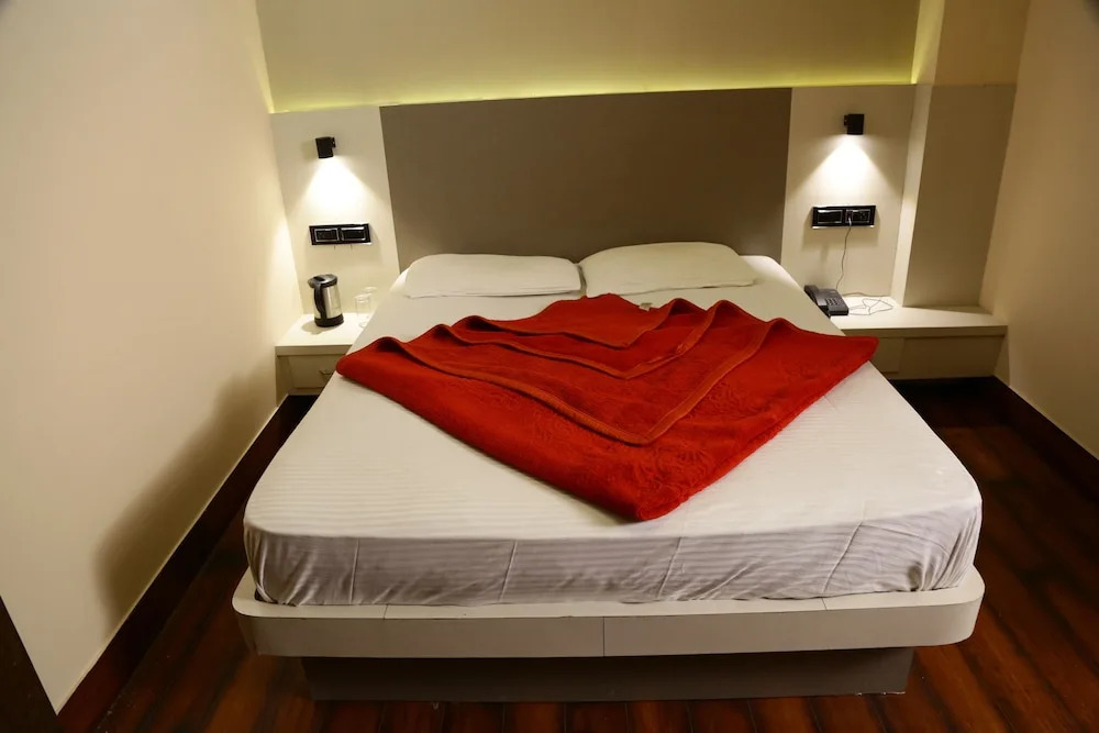 Hotel Aangan Regency