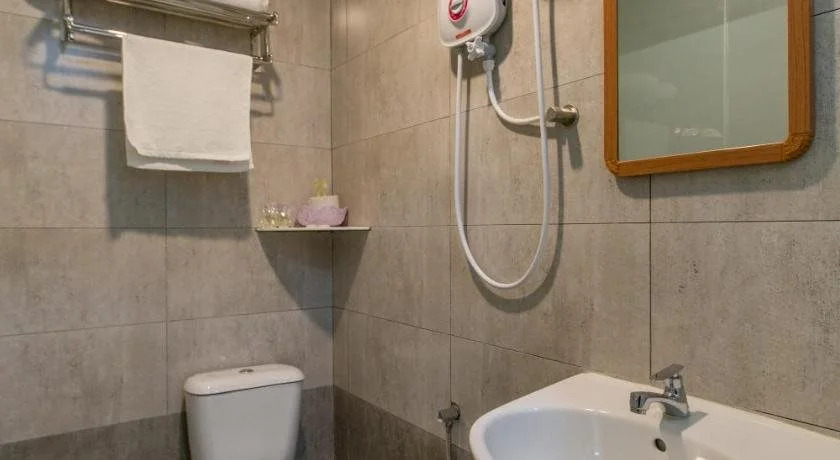 U Plus Budget Hotel