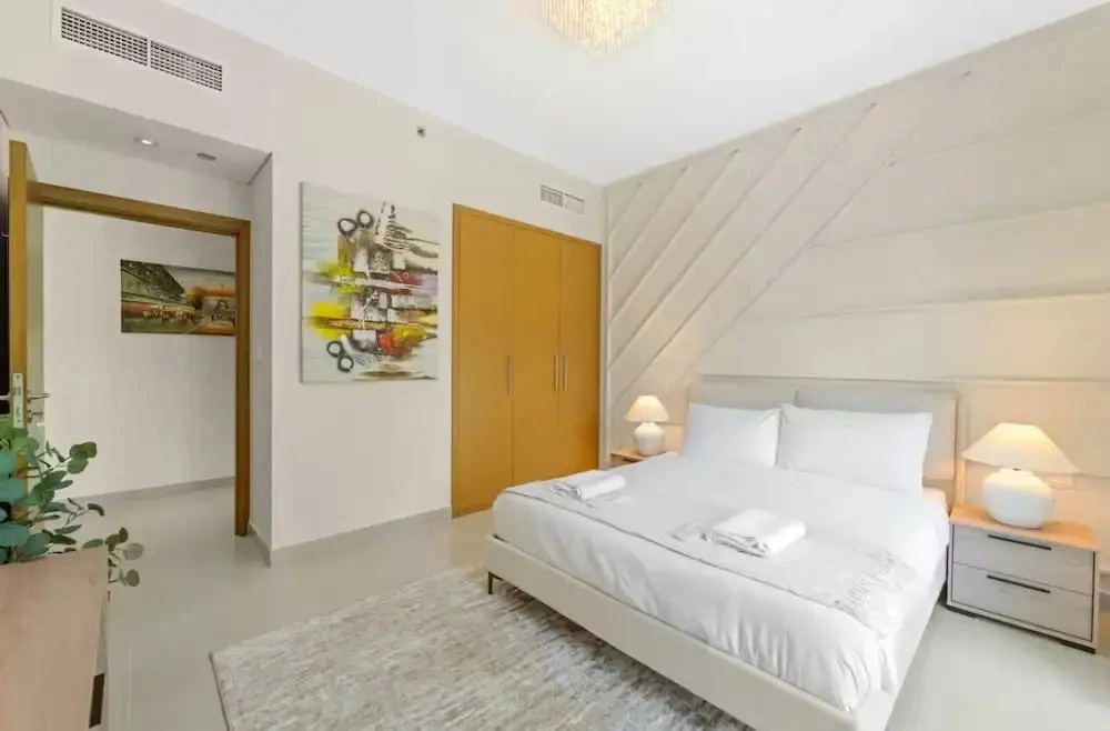Lux Upscale Living Walk to Dubai Mall