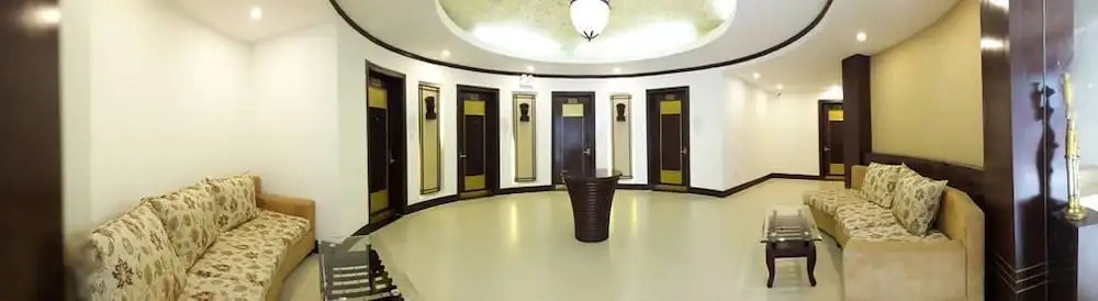 Sai Gon Silicon Hotel & Coffee