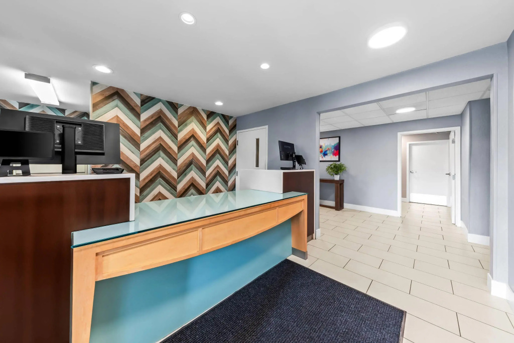 MainStay Suites Cincinnati Blue Ash