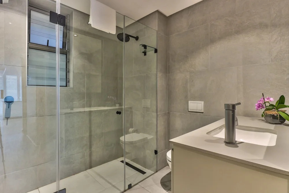 Luxury 2 Bedroom With Balcony