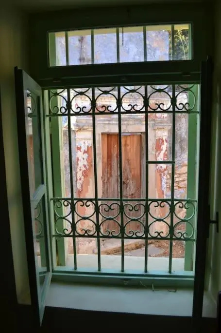 Bouganvilla, elegant residence and peaceful garden
