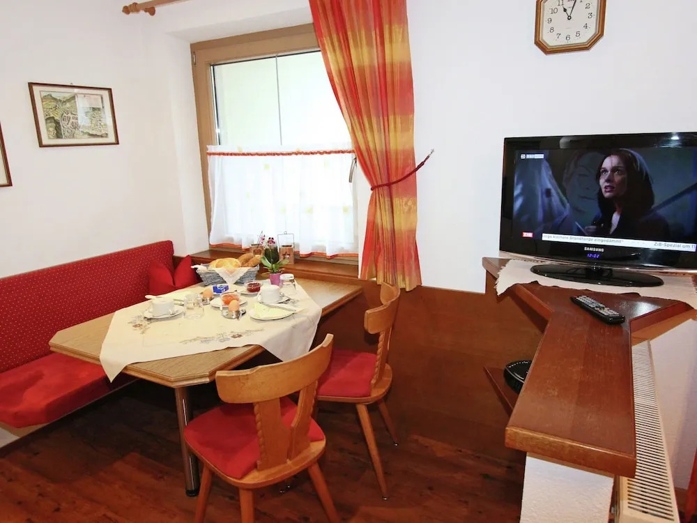 Inviting Apartment Near Ski Area in Schwendau