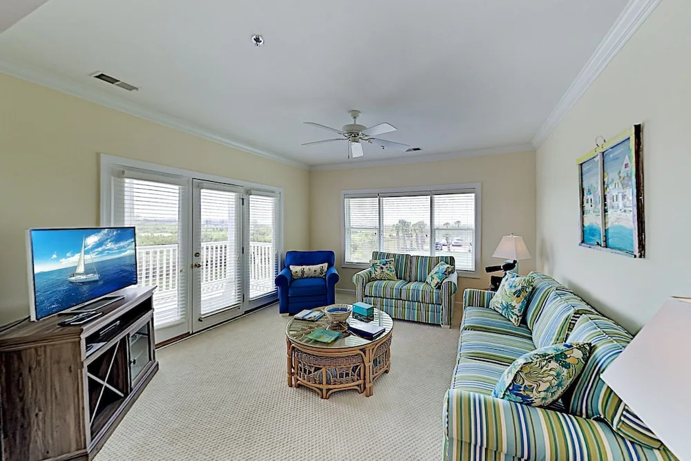 122viaol 4 Bedroom Condo