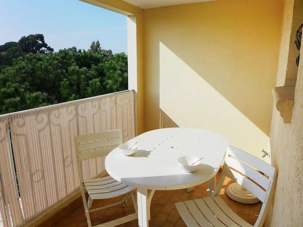 Apartment Ste Croix le Parc