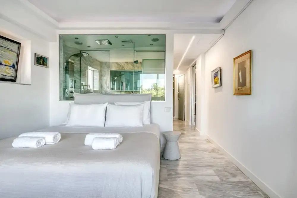 South Blue Luxury Apartment in Vouliagmeni