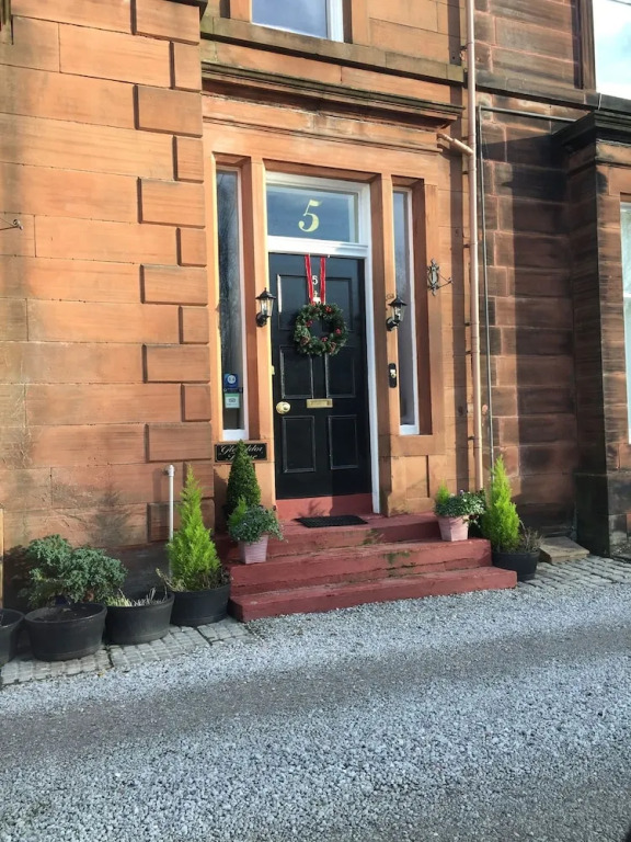 Glenaldor House