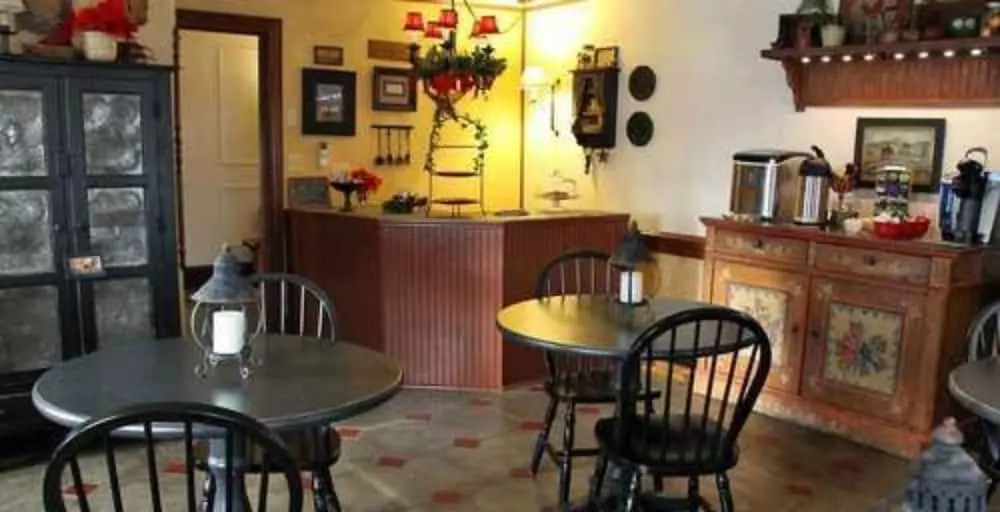 1777 Americana Inn