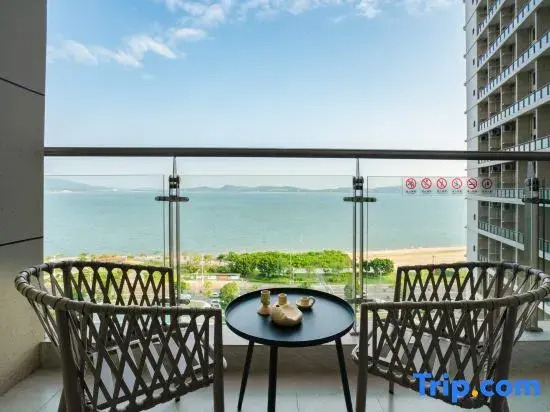 Xiaocheng International Apartment Hotel