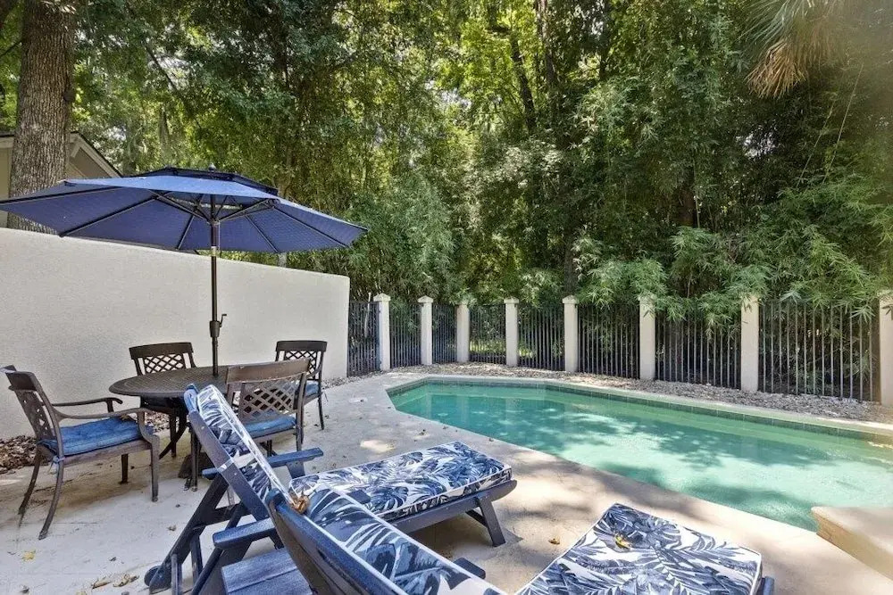 57 Lawton Rd. / Sea Pines / Pet Friendly 4 Bedroom Home
