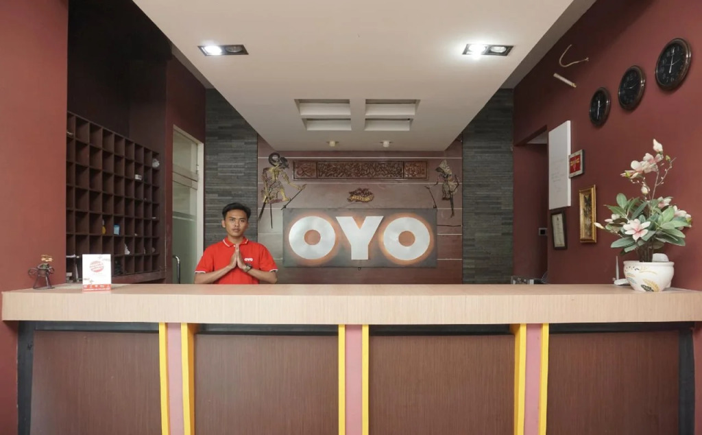 Namira Hotel Syariah by OYO Rooms