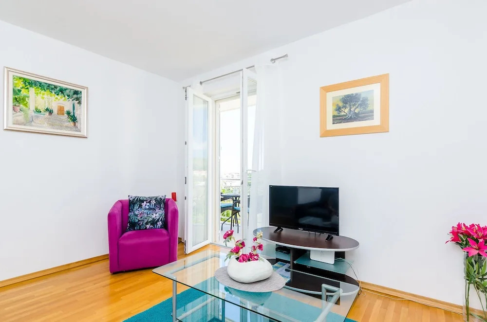 Apartments Mony