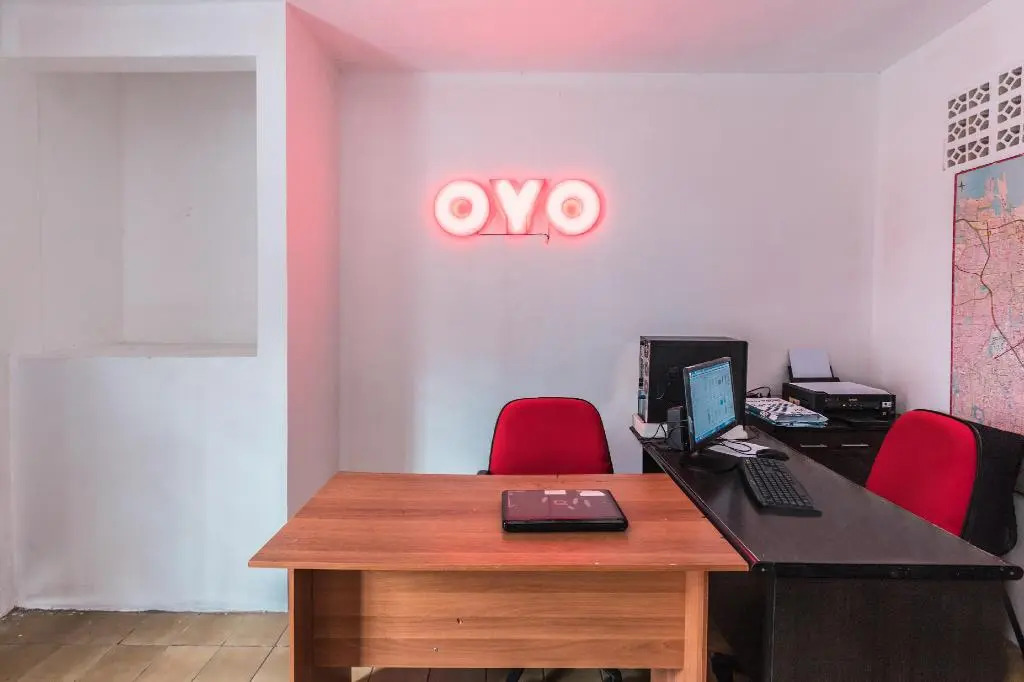 OYO 947 Angel Home Stay Syariah Near Atrium Pondok Gede, Museum Monumen Pancasila, Taman Mini