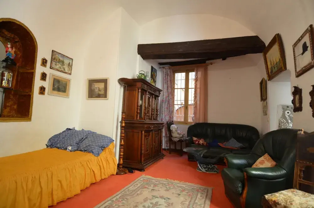 Period apartment 5 period in Old Nice near tramway