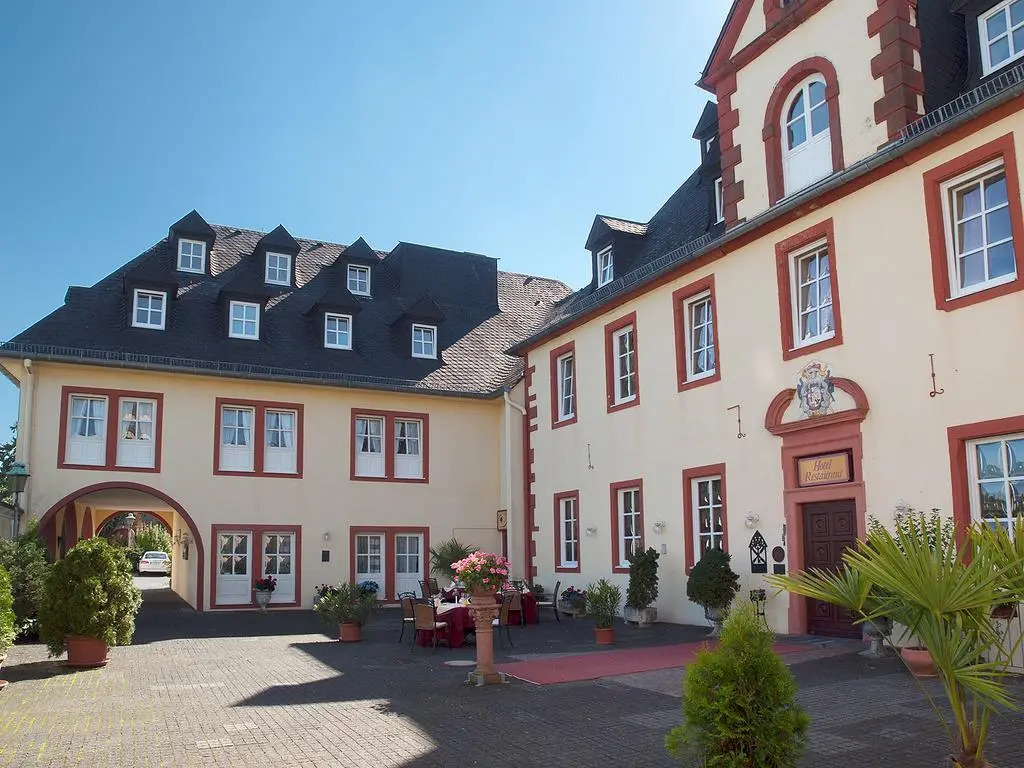Schloßhotel Kurfürstliches Amtshaus Dauner Burg