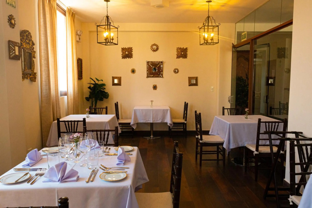 Katari Atojja Puno Hotel