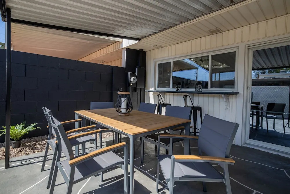Scottsdale 83rd Row 4 Bedroom Townhouse by RedAwning