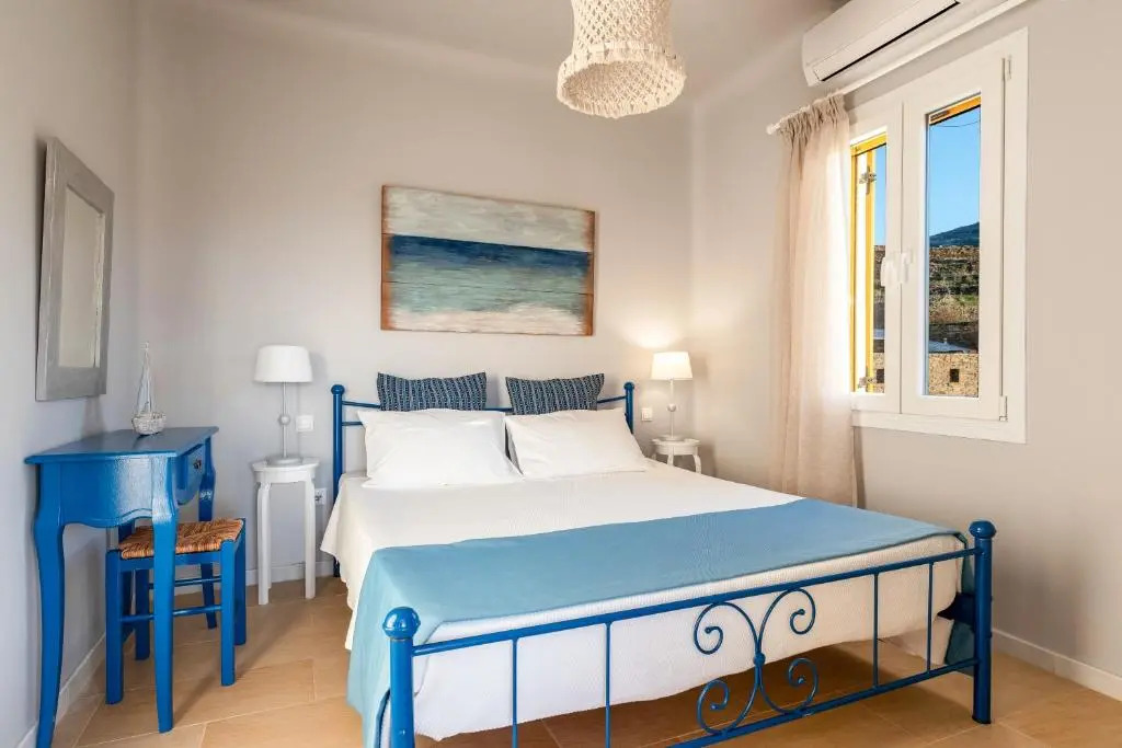 Pirgos Suites