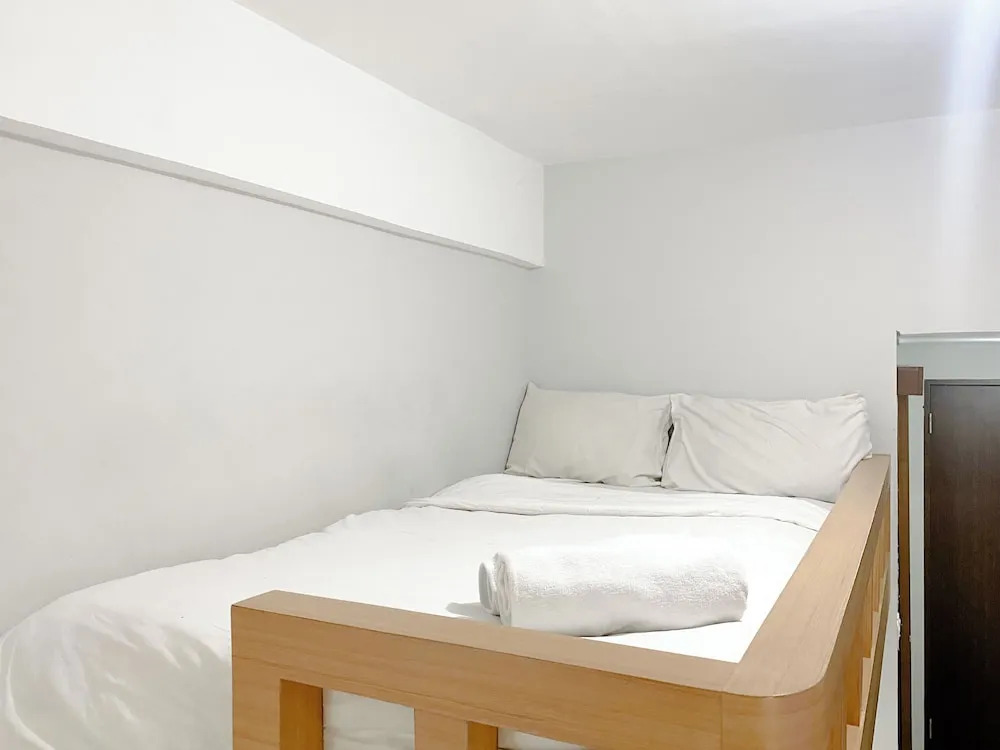 Restful And Well Designed Studio Transpark Juanda Bekasi Timur Apartment