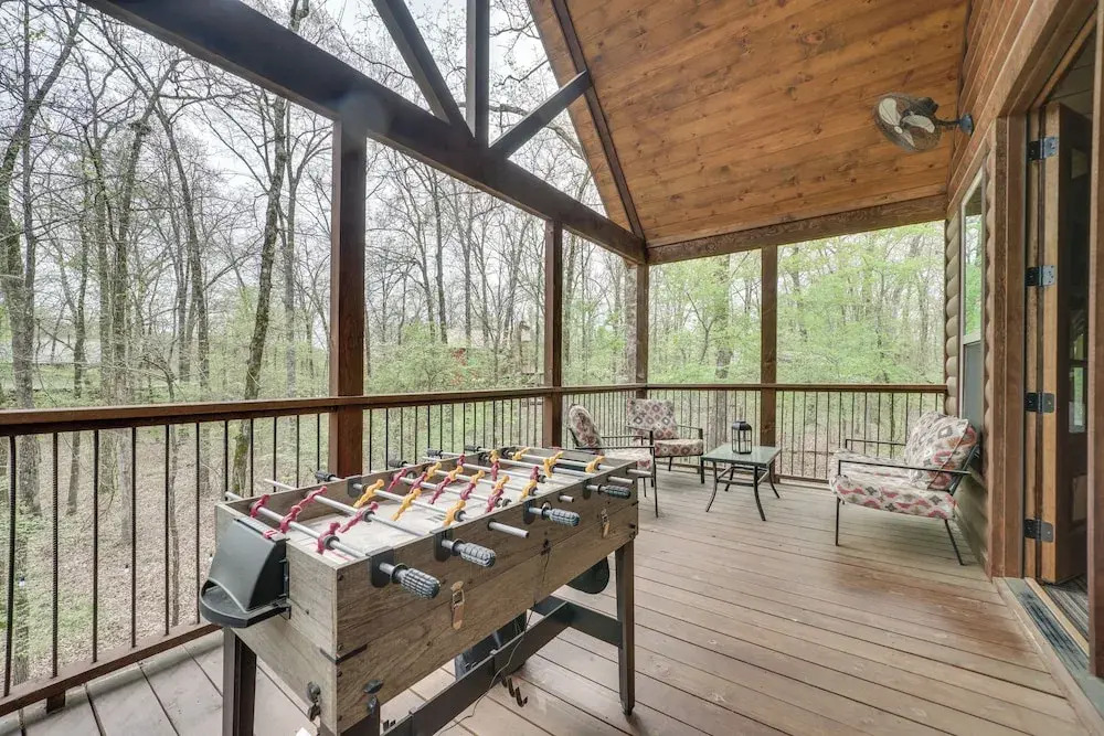 Hot Tub & Fire Pit: Broken Bow Retreat!