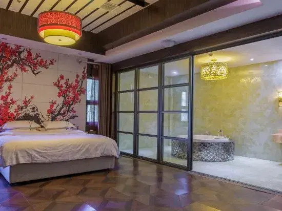 Guangyuan Empress Hot Spring Hotel