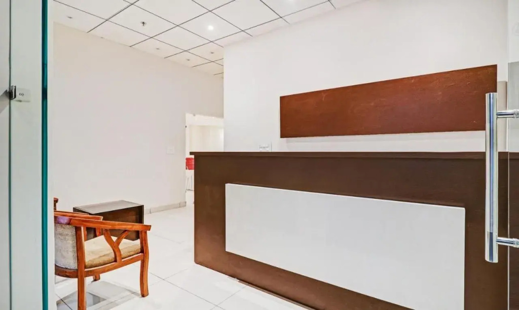 Treebo Kamron Regency Sector 80