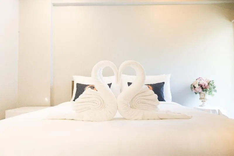 Roomquest Don Muang Airport