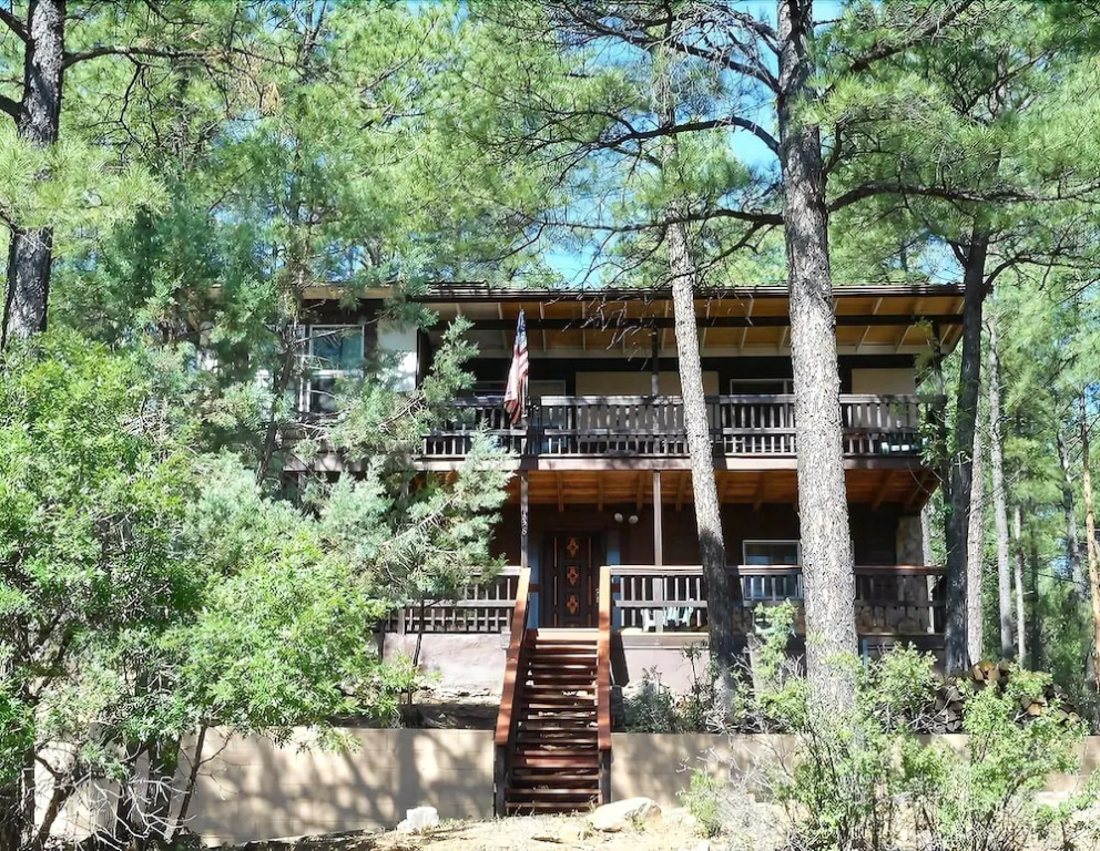 Rustling Pines - Five Bedroom Cabin