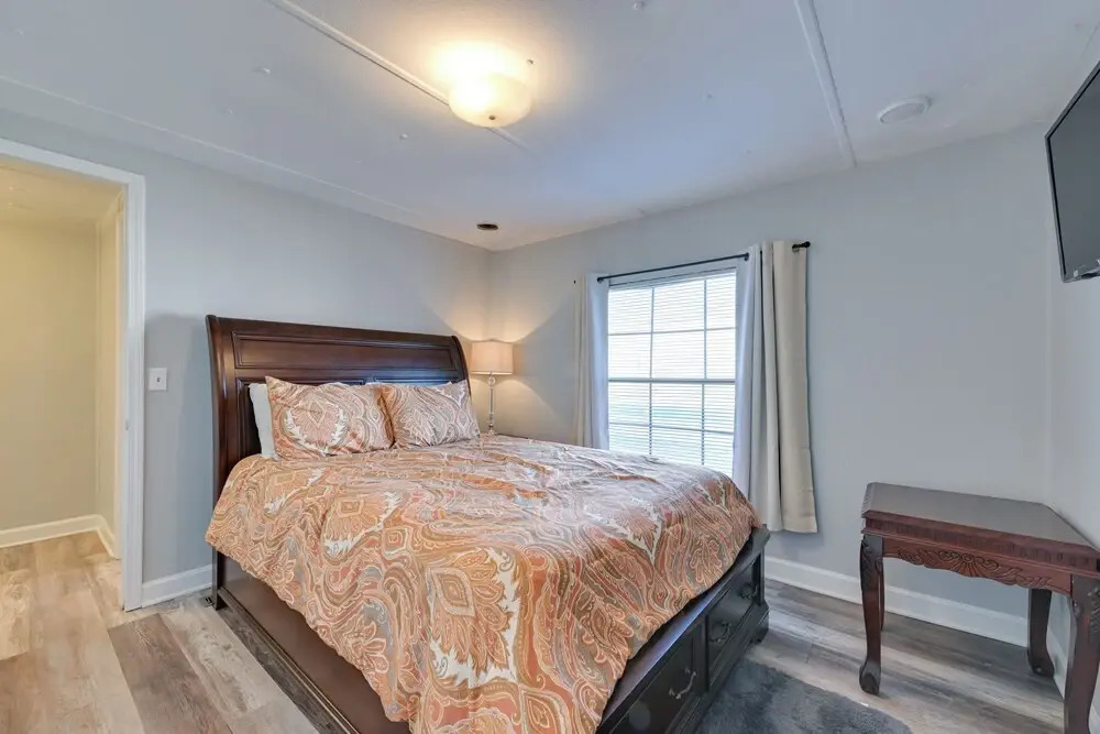Heart of Greensboro: Pet-friendly Gem 3 Mi to Dtwn