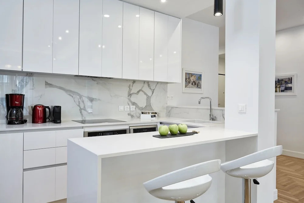 Luxurious Spacious Apt next  Hilton Area
