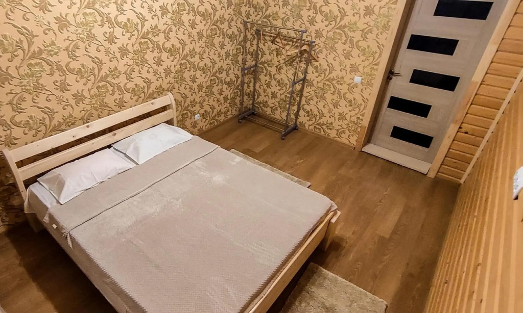 SOKIL HOUSE будинок з чаном та літнім басейном