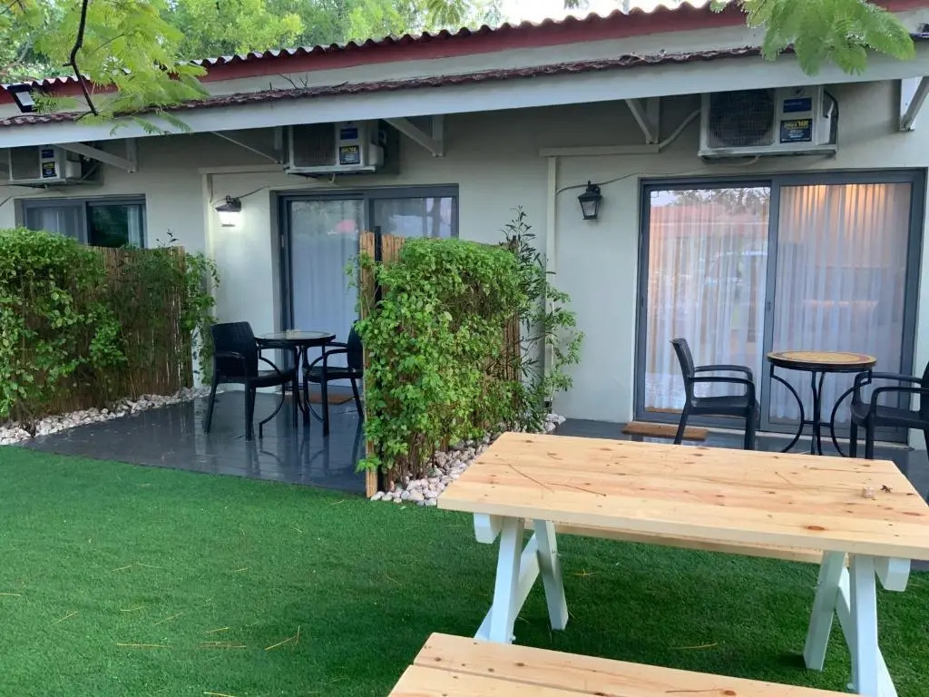 Ashdot Yaacov Ichud Kibbutz Country Lodging