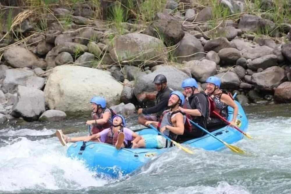 Hospedaje Anita-and rafting tour!Pacuare river