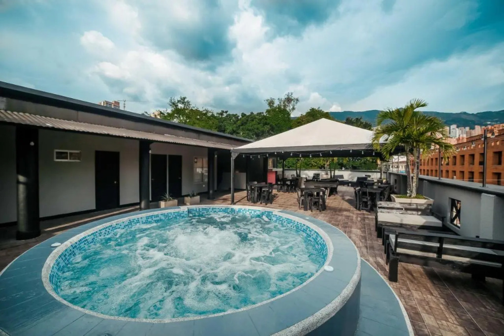Tik by Bernalo Hotels
