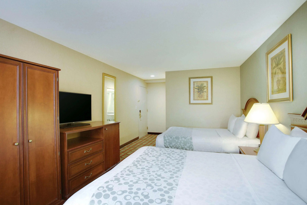 La Quinta Inn Queens