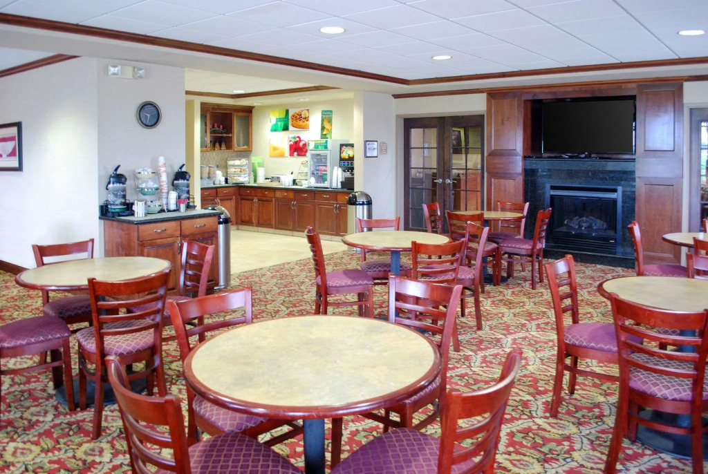 Clarion Pointe Sioux Falls Airport