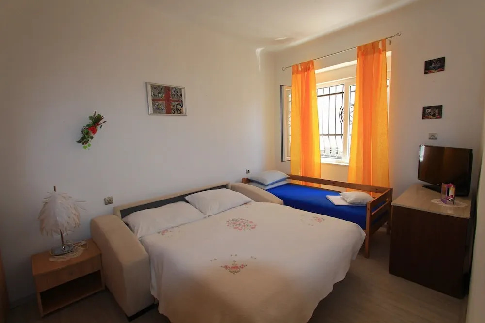 Apartment SINTIJA