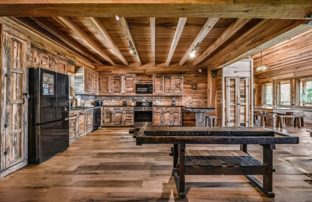 Just Like Paradise 4 Bedroom Cabin by RedAwning