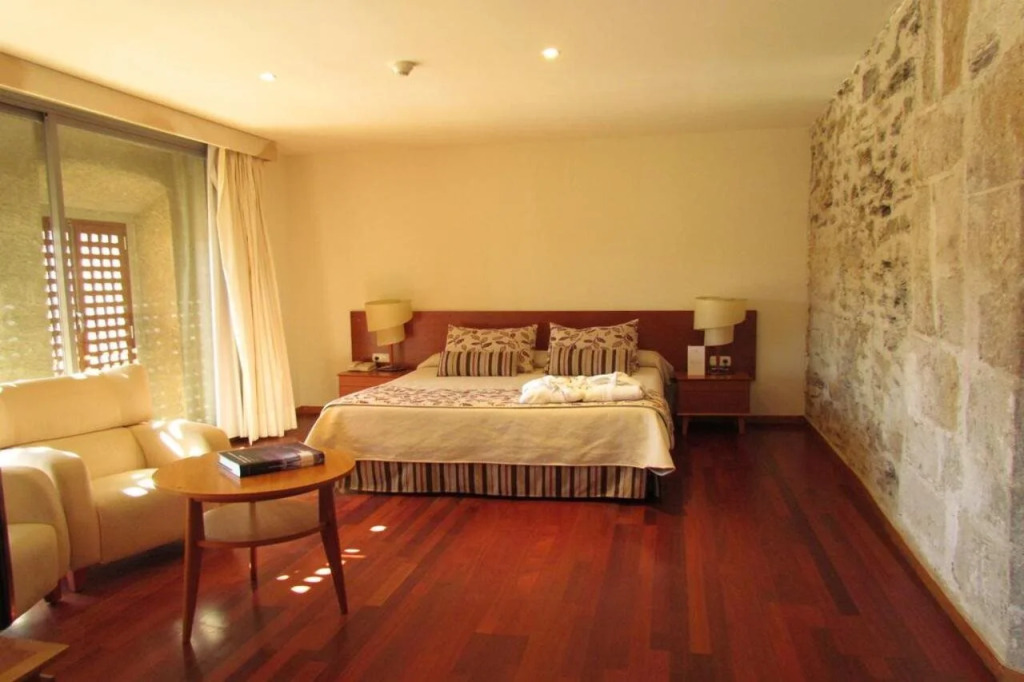 Hotel Puente de Alconétar