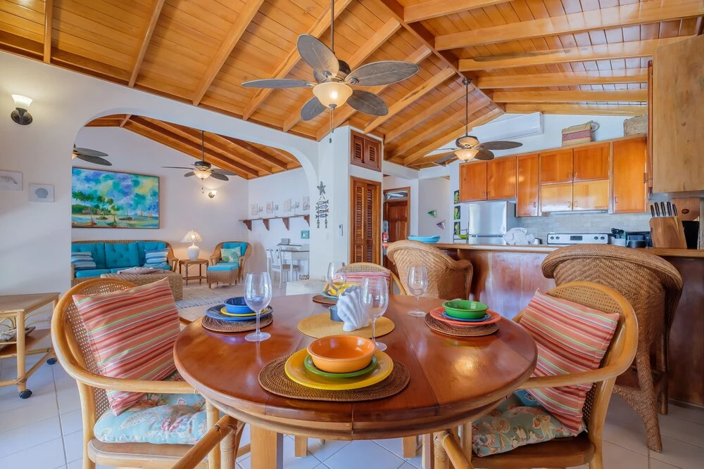 Coral Bay Villas - Lionfish Suite