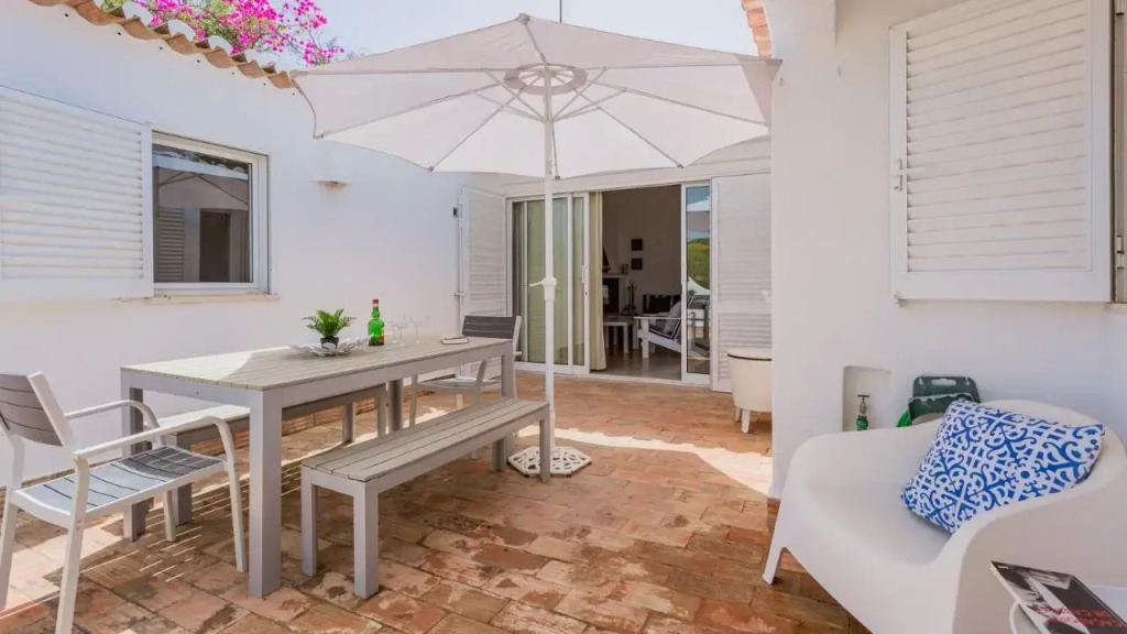 Sea 3BDR House W/ Patio by Lovelystay