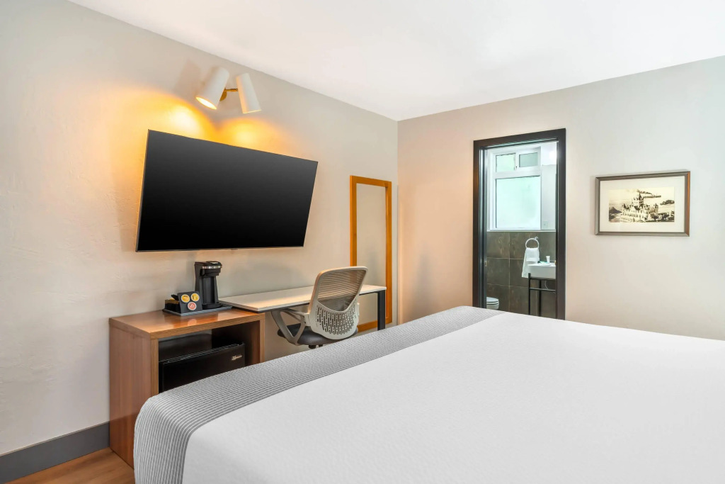 La Luna Inn, an Ascend Collection Hotel