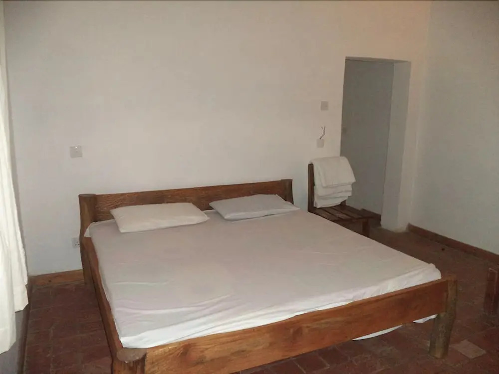 Курортный Отель Travellers Inn Resort Malindi