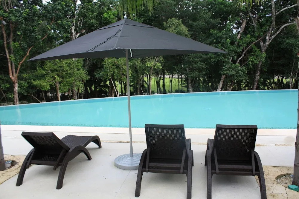 Charming 2 bedroom Apartment within Bahia Principe Resort