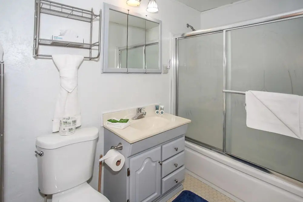 Barefoot Bungalow-1804 by Big Bear Vacations