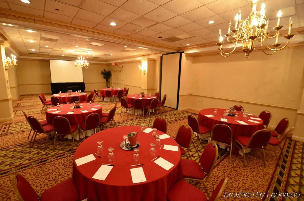 Holiday Inn Orlando East-UCF Area by IHG