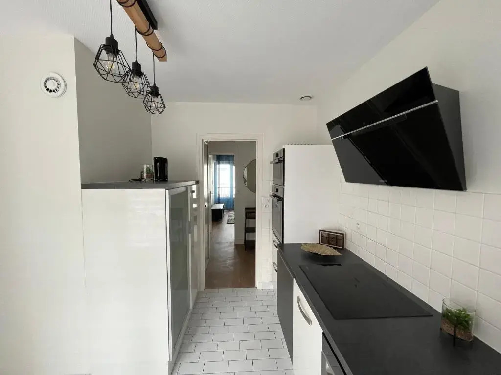 Appartement Royan, 2 pièces, 4 personnes - FR-1-539-33